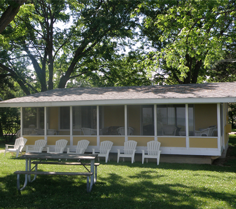 Put-in-Bay bay club cottages